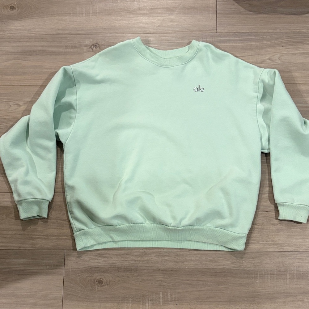 ALO Yoga Mint Green Crewneck Sweater